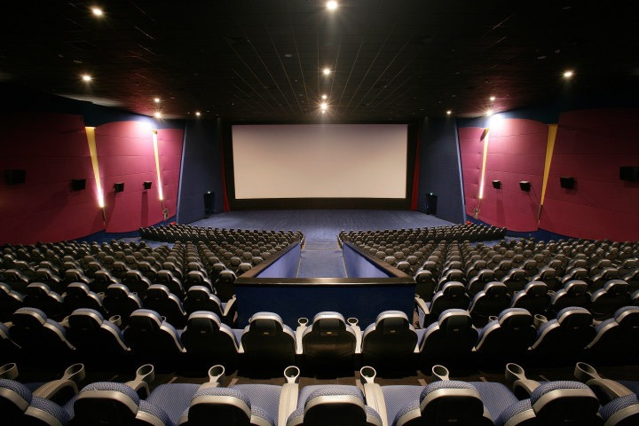 花样频出，电影院也成“斜杠青年”？