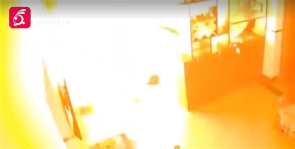 烧伤妈妈后续！丈夫崩溃透露：她状态很差，不想治了想回家。