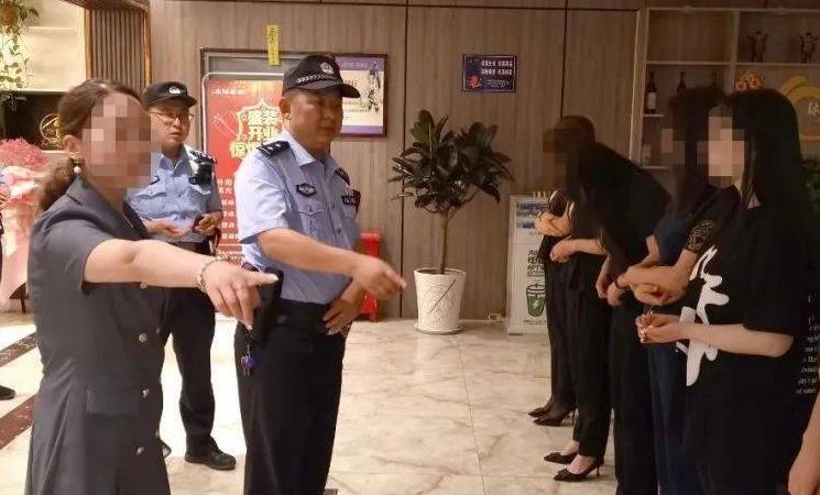 新型卖淫方式已经出现，真的让人防不胜防，每个人都要警惕！