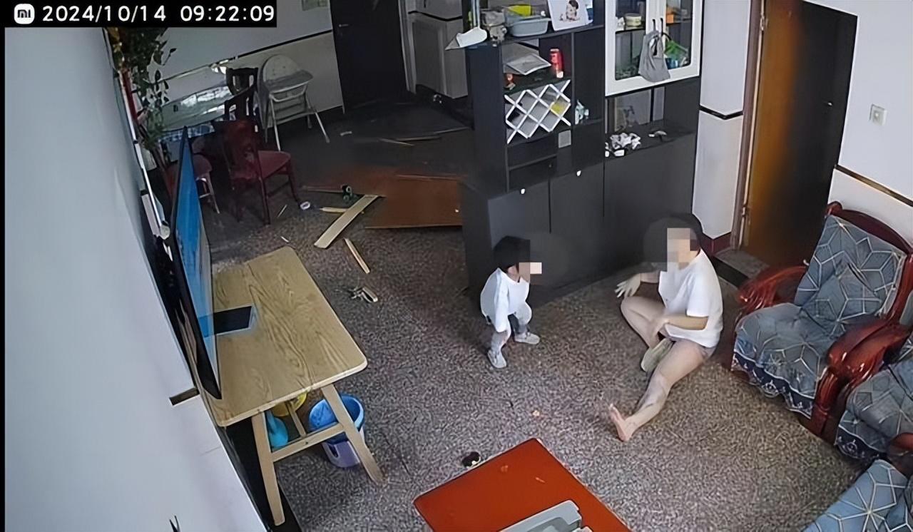 烧伤妈妈后续！丈夫崩溃透露：她状态很差，不想治了想回家。